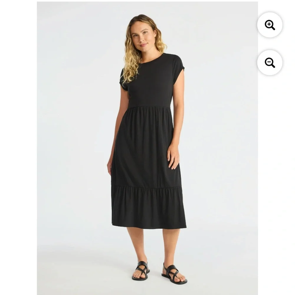 Time and Tru Women’s Black Tiered Dress Size XL NWT